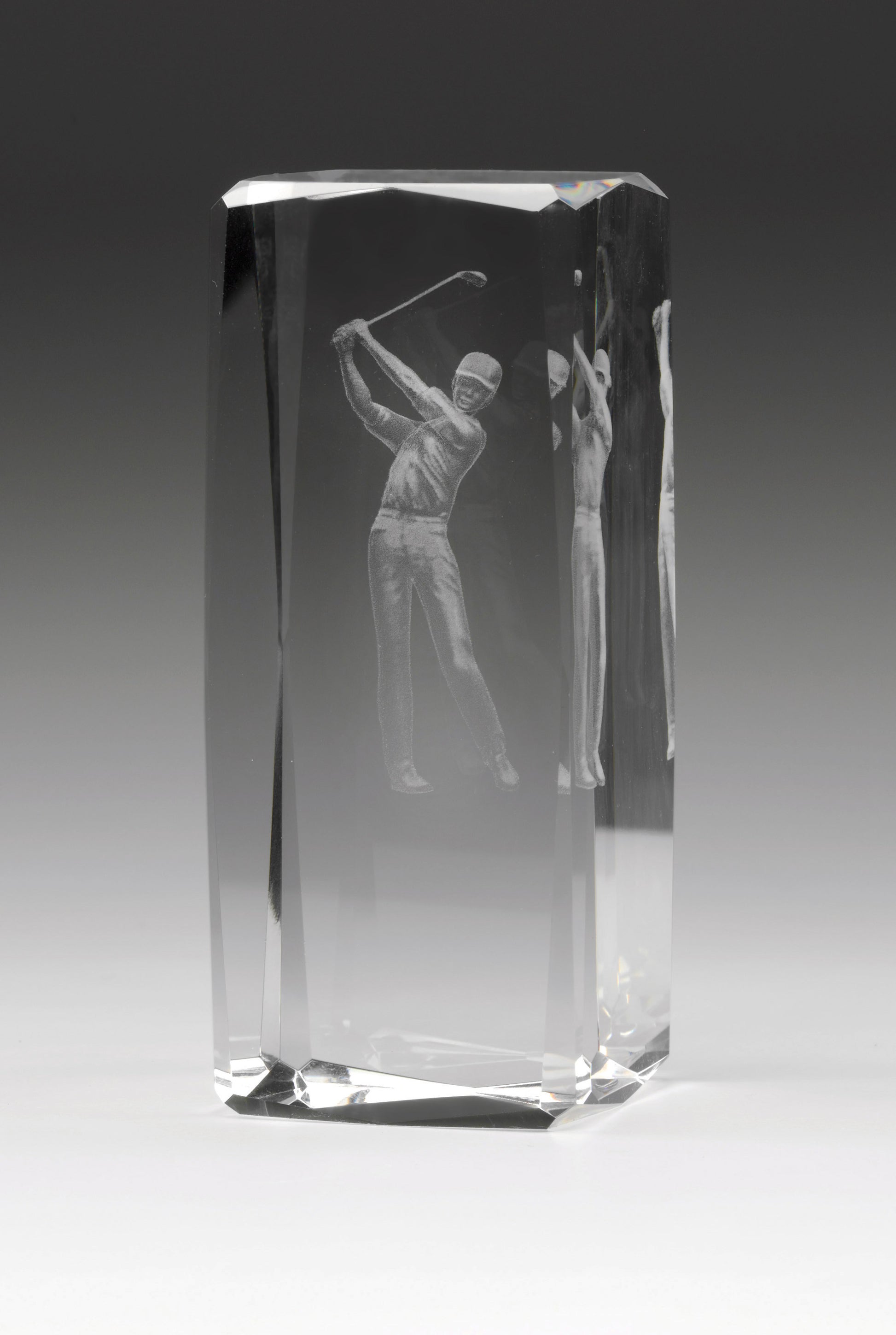 CB945 Crystal Golf Award